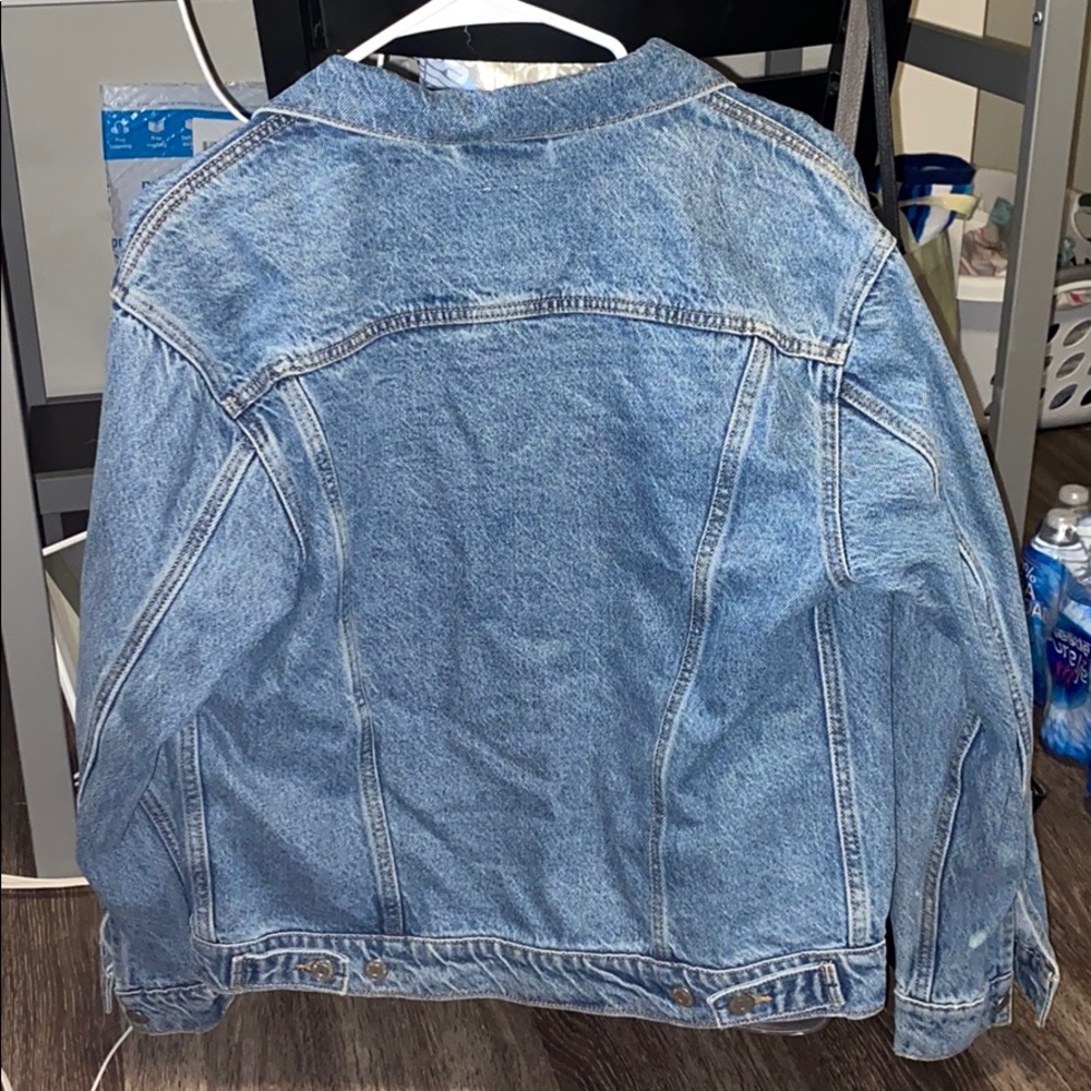 Levi’s denim jacket - Picture 2 of 4